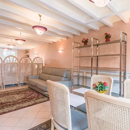 Appartement Le Rubis - Confort - Proche Mag Outlet Troyes - Parking Gratuit *