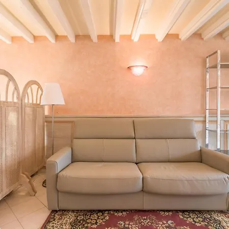 Apartman Le Rubis - Confort - Proche Mag Outlet Troyes - Parking Gratuit