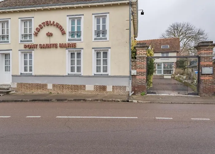 Le Rubis - Confort - Proche Mag Outlet Troyes - Parking Gratuit Pont-Sainte-Marie